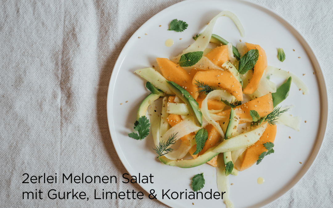 2erlei Melonensalat mit Gurke, Limette & Koriander